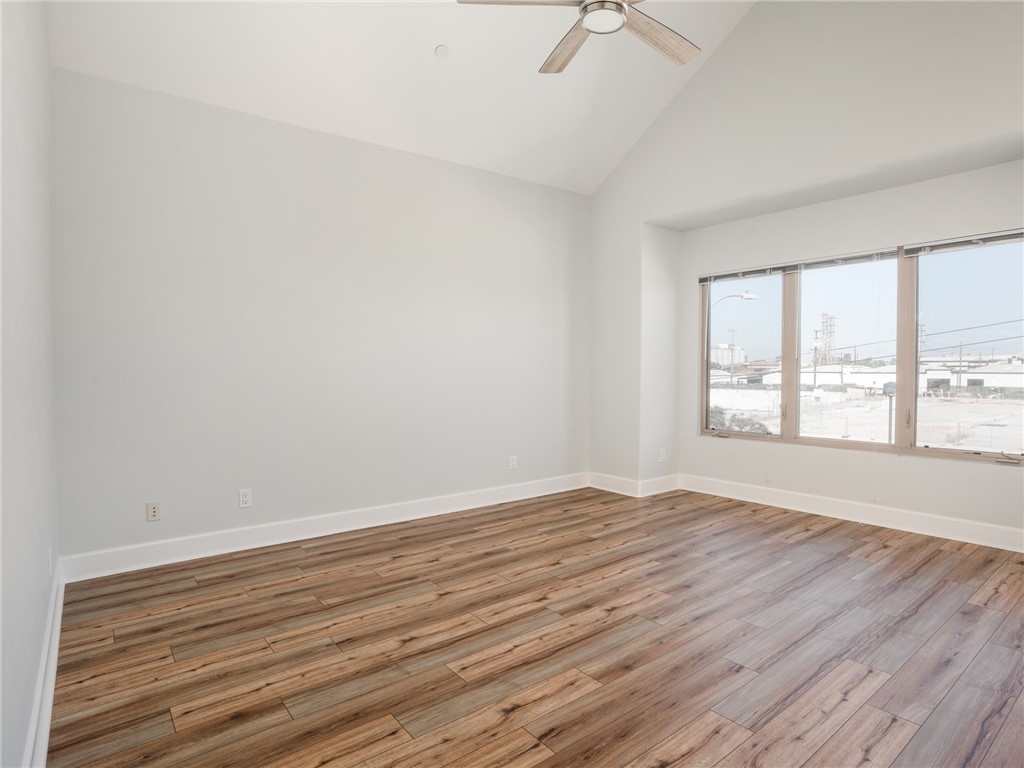 301 Kansas C Property Photo 15
