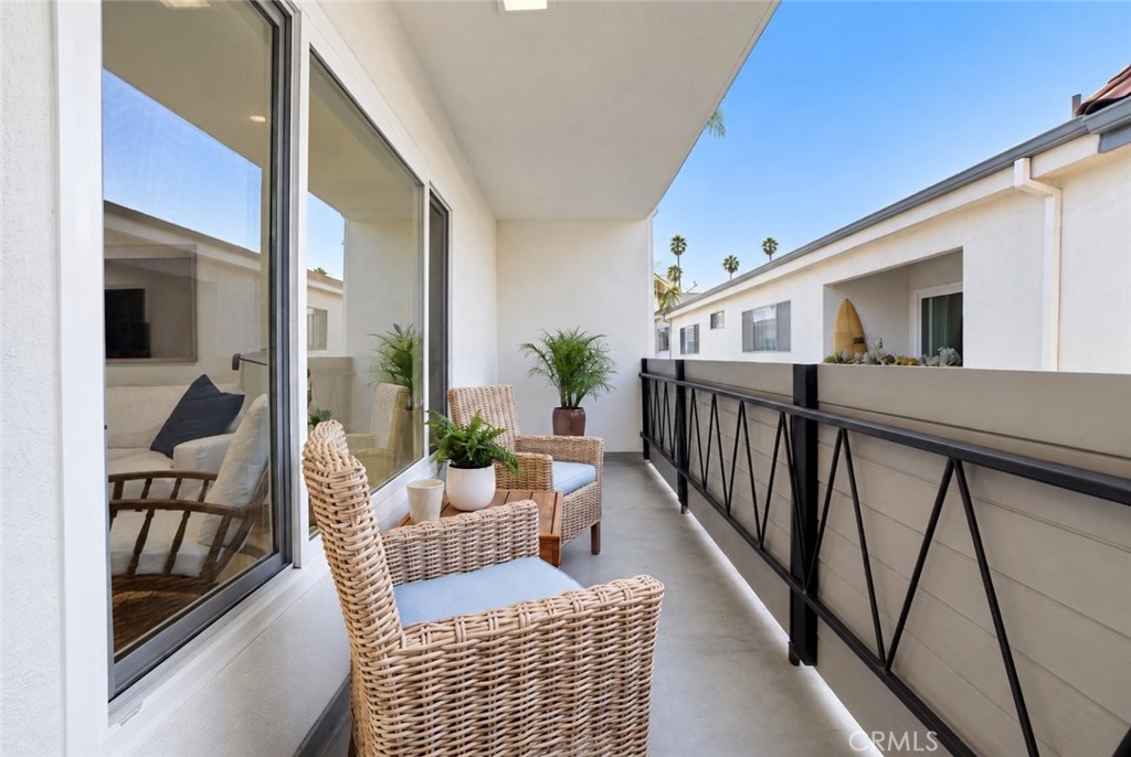 1017 5th Property Photo 2