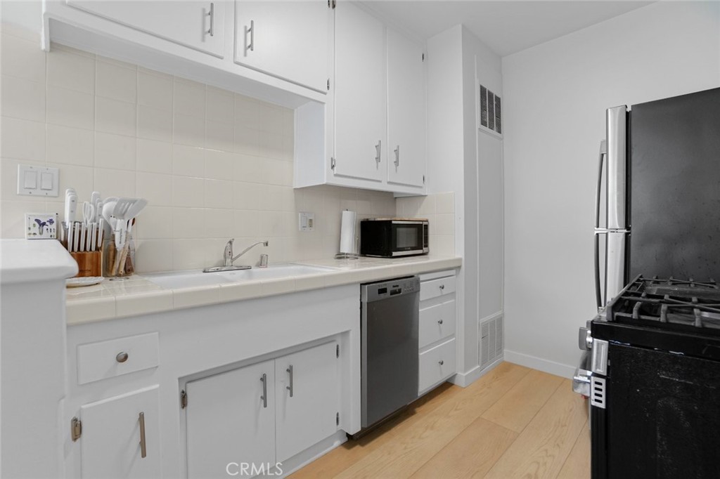 1017 5th Property Photo 11