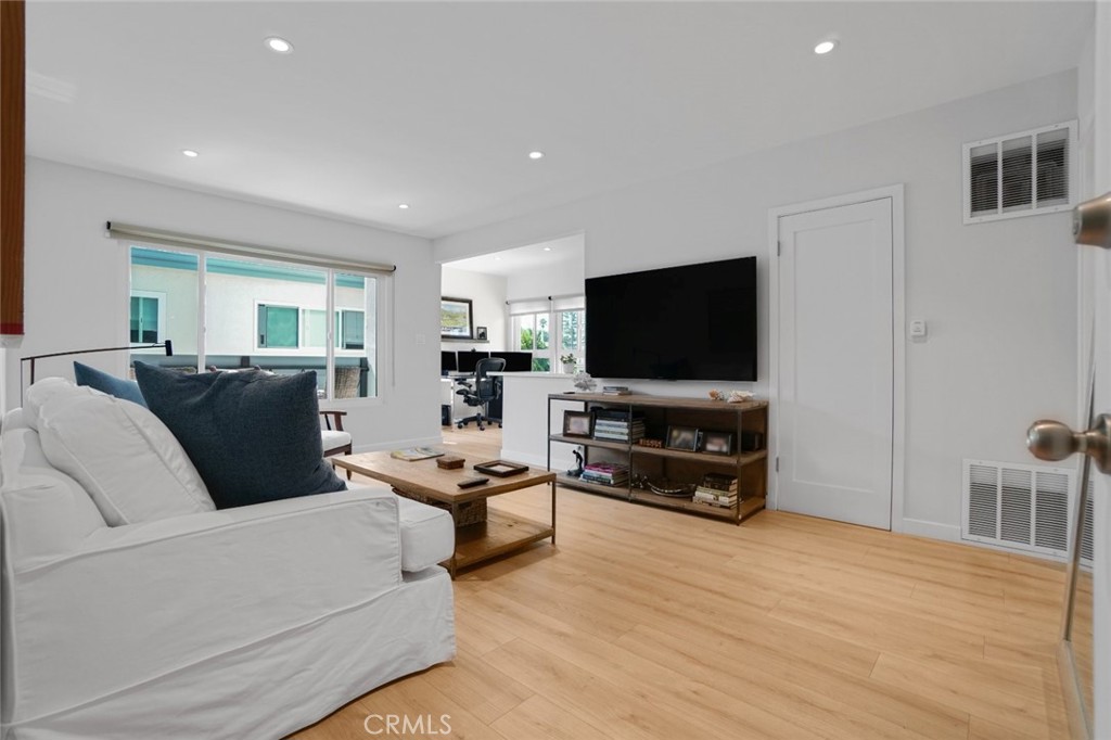 1017 5th Property Photo 21