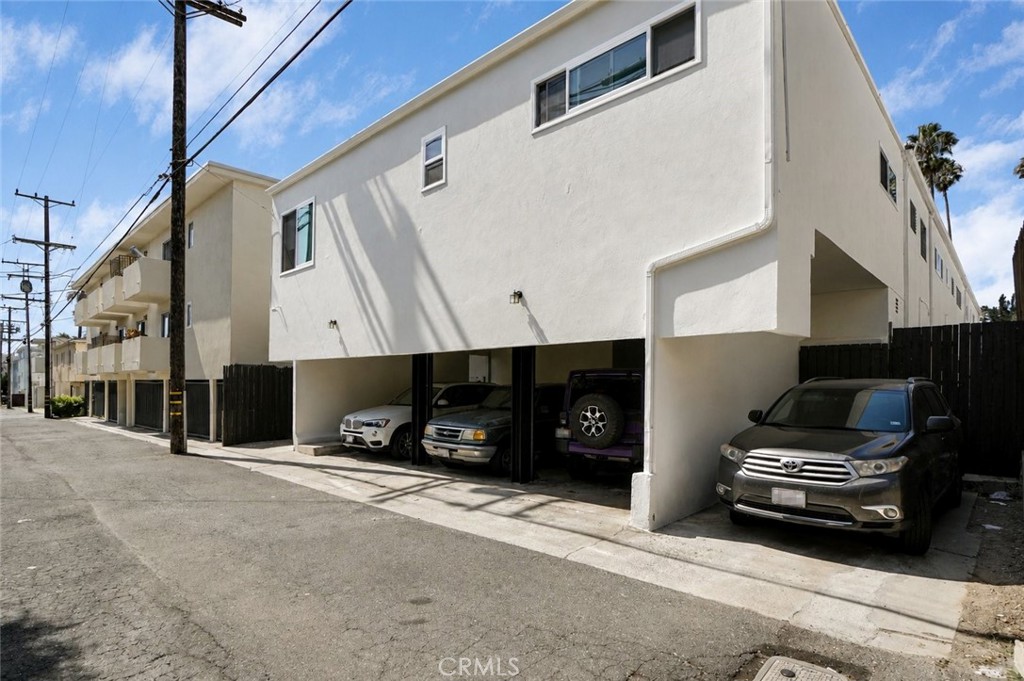 1017 5th Property Photo 32