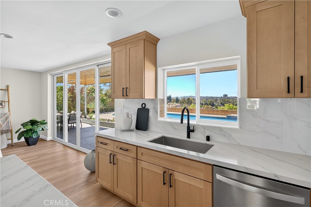 2641 Elena Property Photo 23
