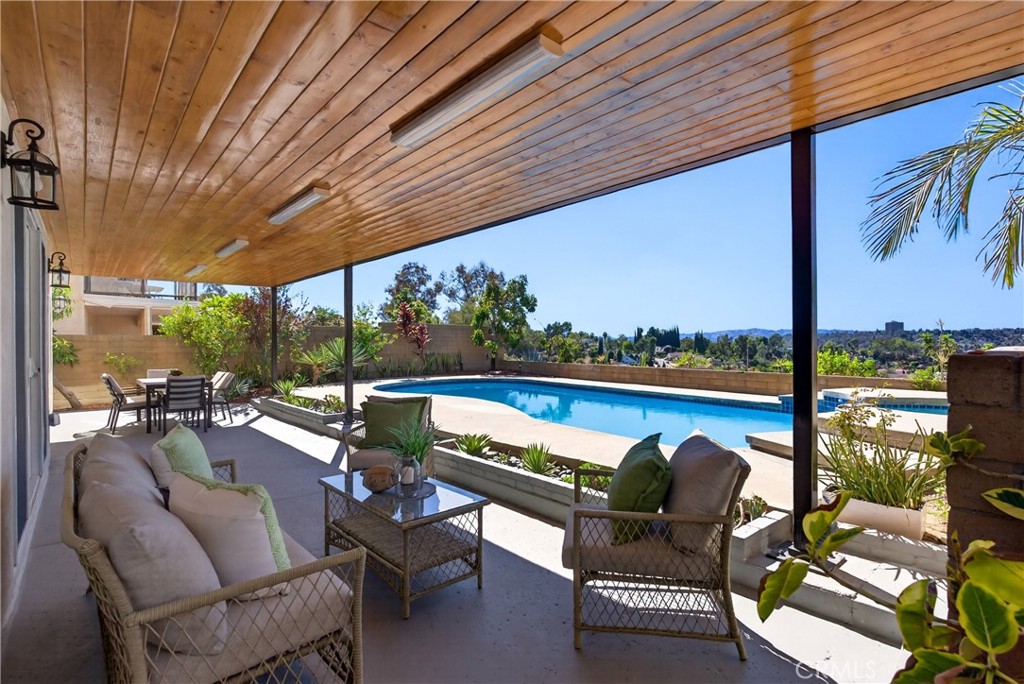 2641 Elena Property Photo 27