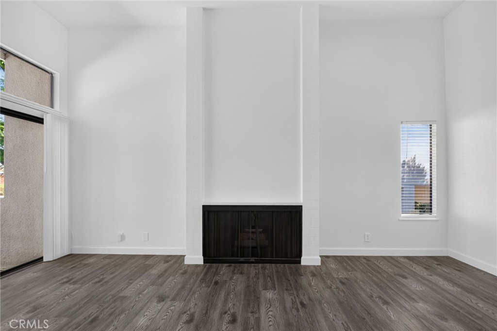 2917 Barrington Court Property Photo 16