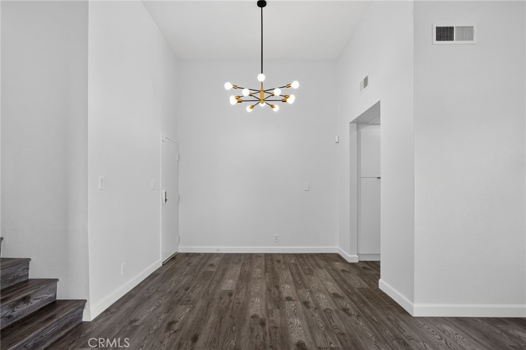 2917 Barrington Court Property Photo 17