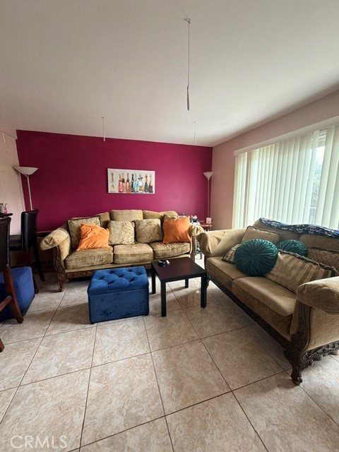 23310 Marigold Property Photo 3