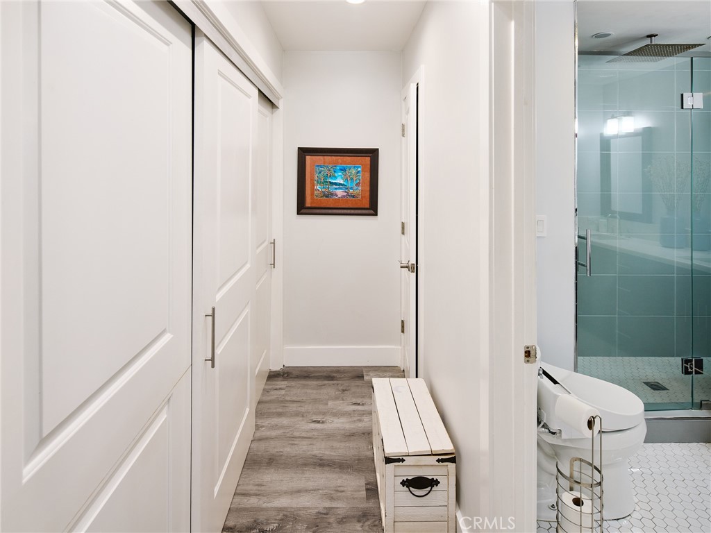 1005 E Walnut Property Photo 29