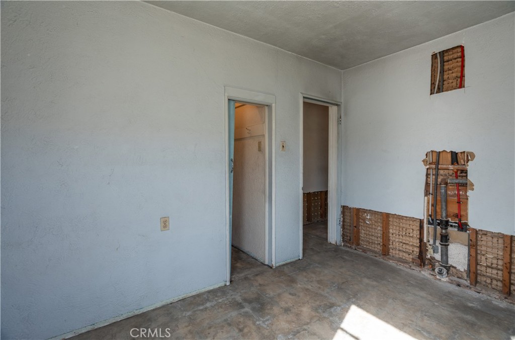 16023 S Manhattan Place Property Photo 14