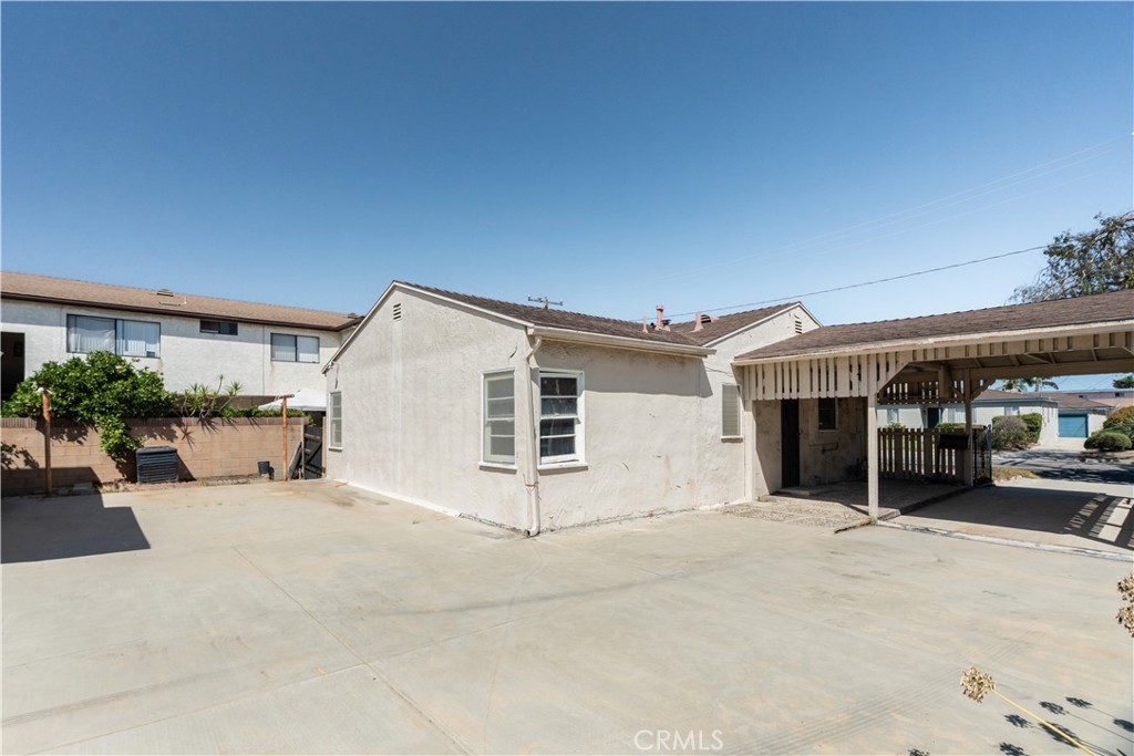 16023 S Manhattan Place Property Photo 21