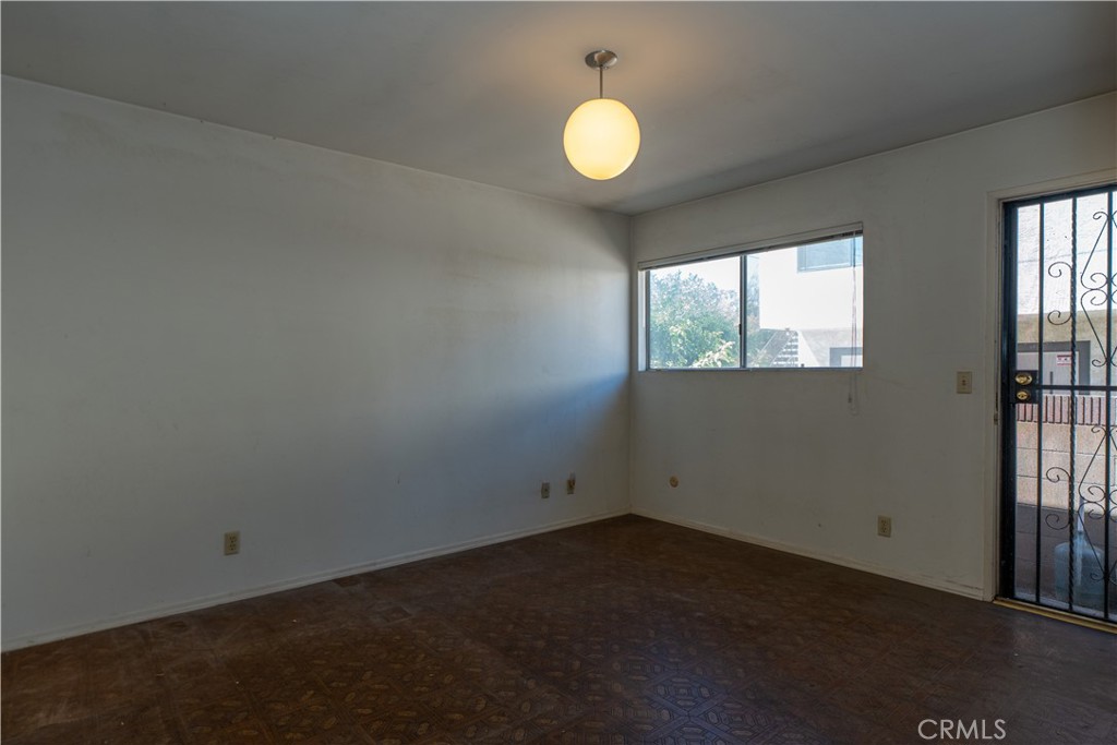 16023 S Manhattan Place Property Photo 31