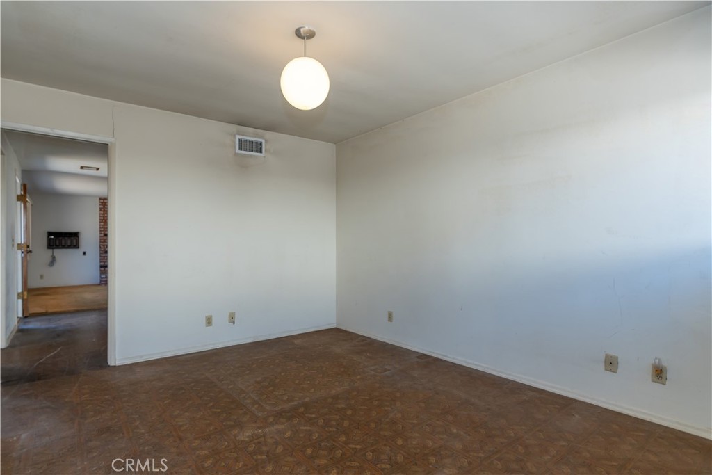 16023 S Manhattan Place Property Photo 32