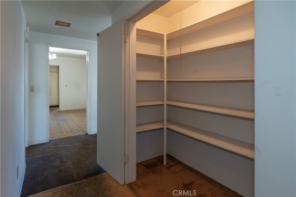 16023 S Manhattan Place Property Photo 36