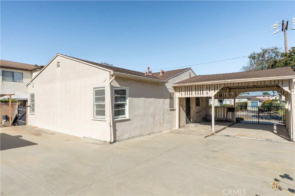 16023 S Manhattan Place Property Photo 19