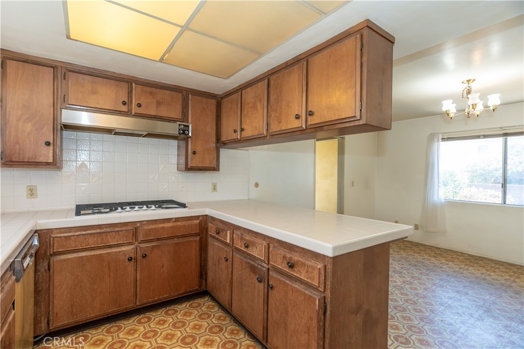 16023 S Manhattan Place Property Photo 30