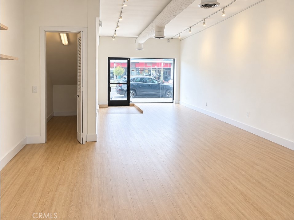 335 Washington Boulevard Property Photo 4