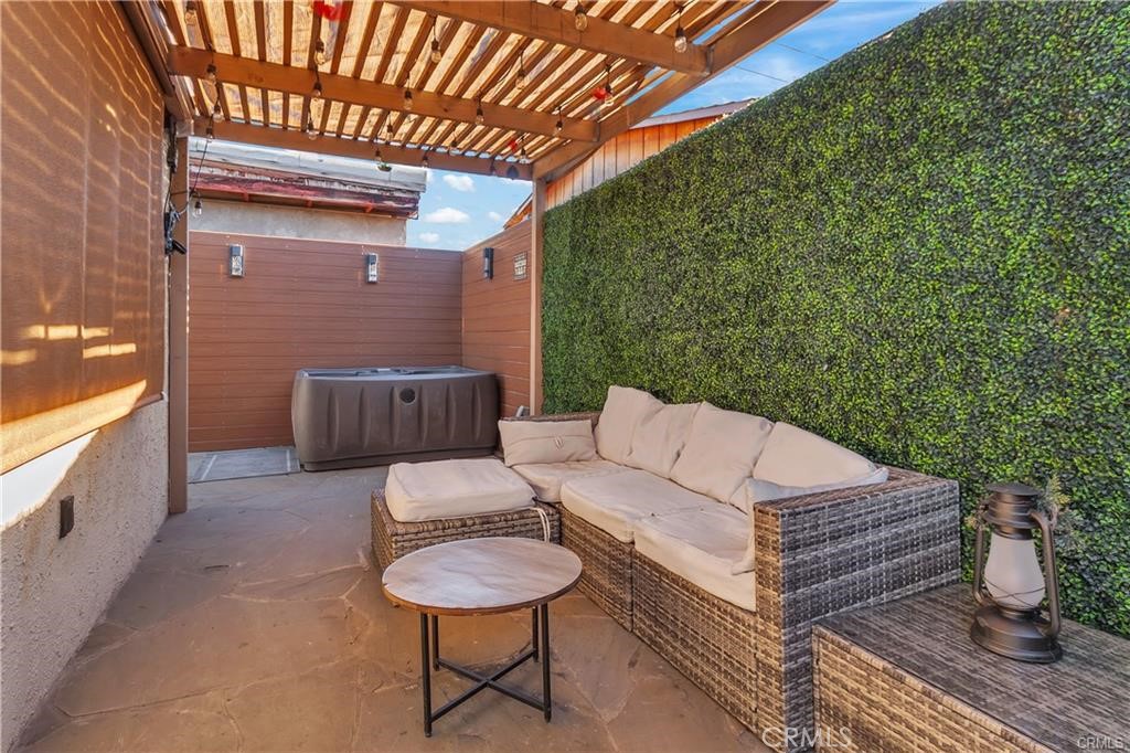 4610 Leonis Property Photo 19
