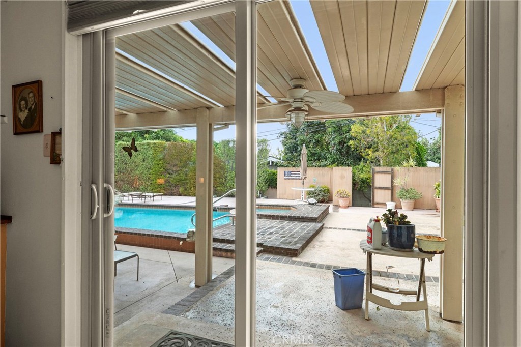 24814 Madison Street Property Photo 15