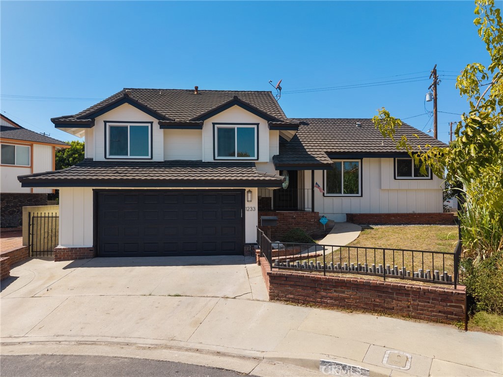 1233 244th Property Photo 2