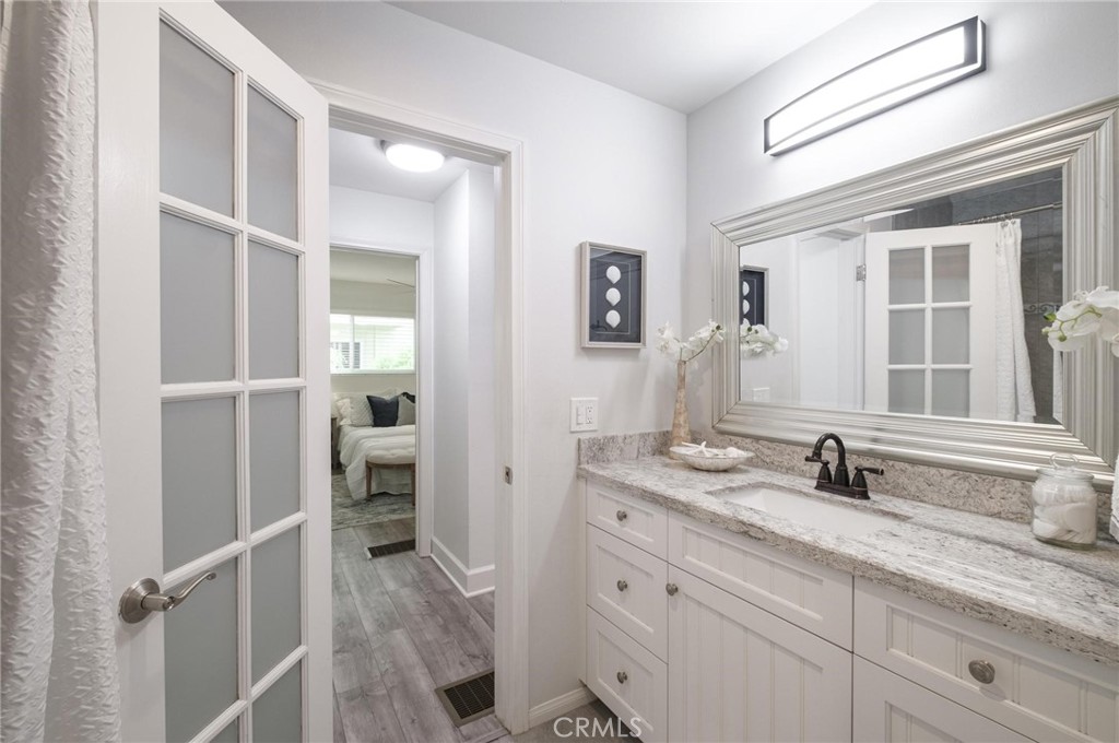 1720 Ardmore Avenue 224 Property Photo 12