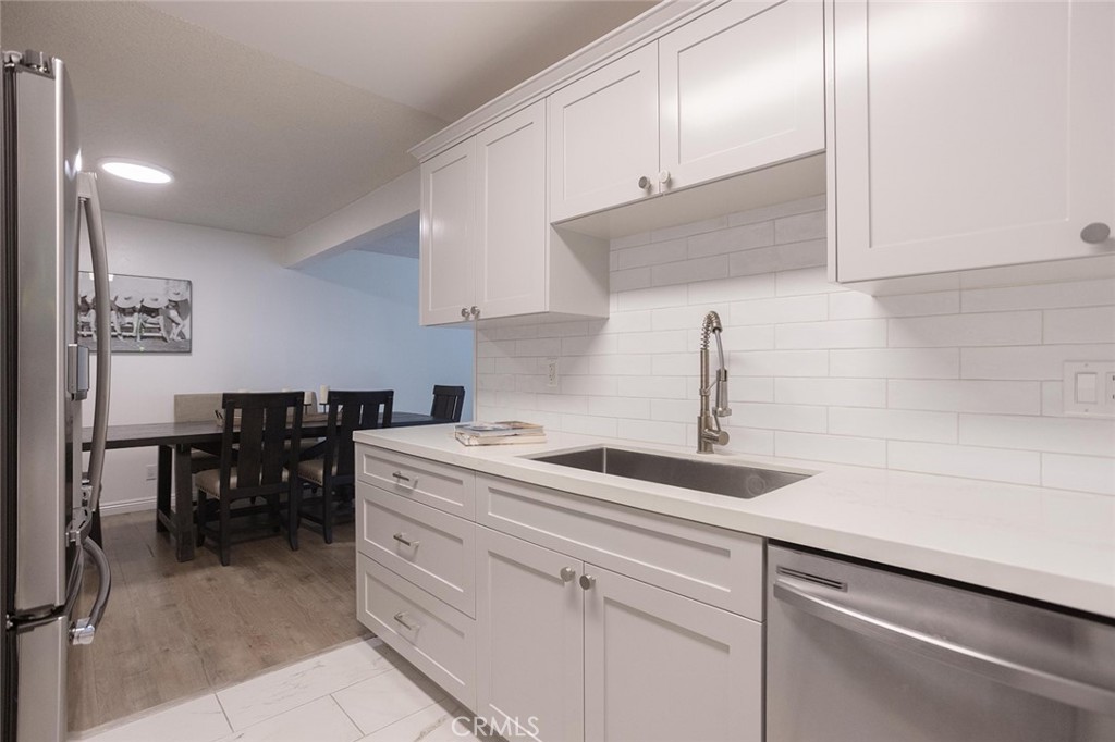 366 S Miraleste 368 Property Photo 8