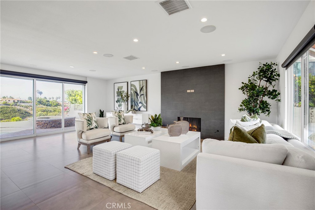 6976 Verde Ridge Road Property Photo 4