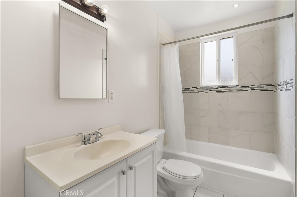 1467 W I Street Property Photo 12