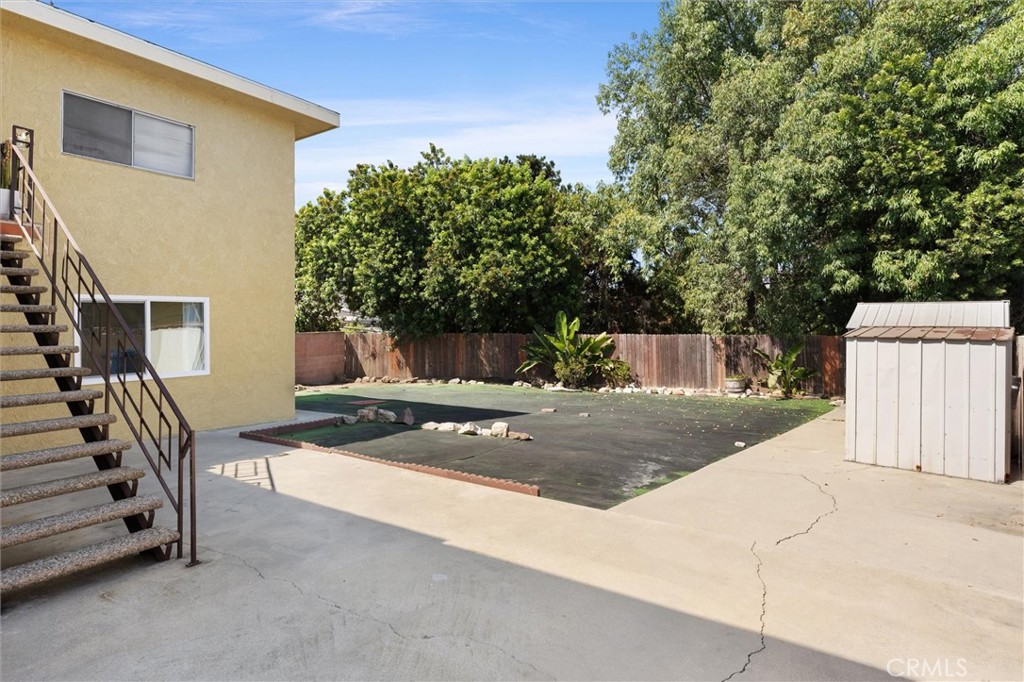 1467 W I Street Property Photo 37
