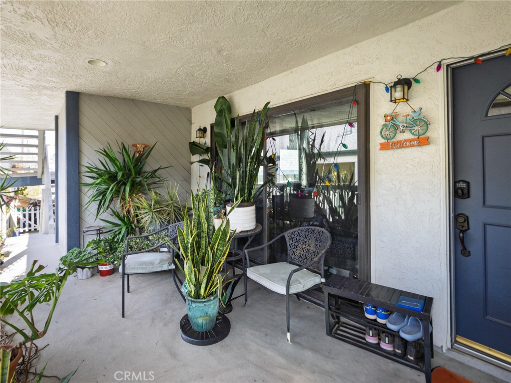 212 E Imperial Avenue E Property Photo 3