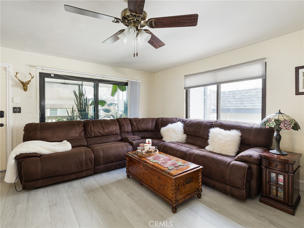 212 E Imperial Avenue E Property Photo 7