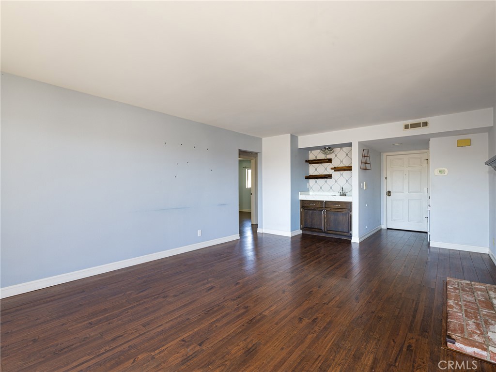 356 Virginia Street 304 Property Photo 7