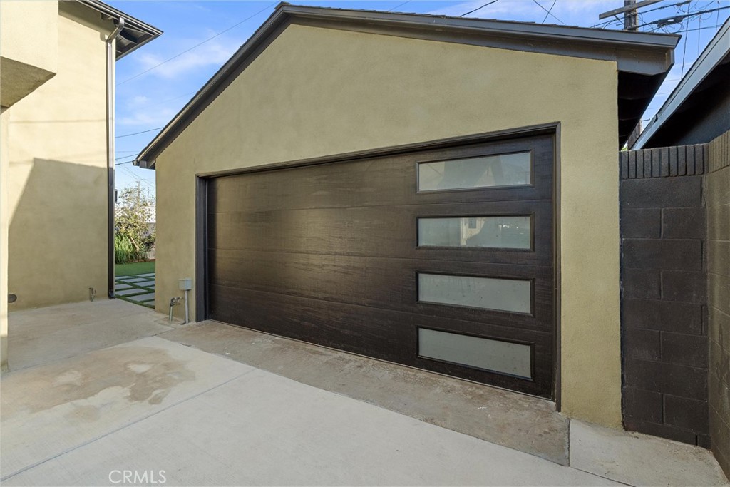 4310 Cathann Street Property Photo 39