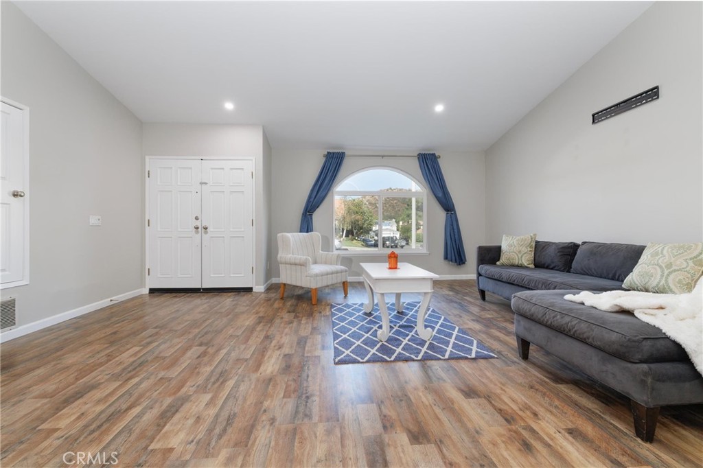 28790 Shadow Valley Property Photo 8