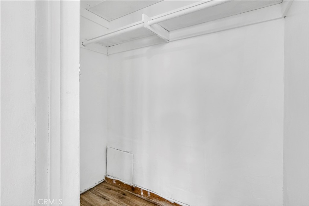 904 S Bullis Road Property Photo 16