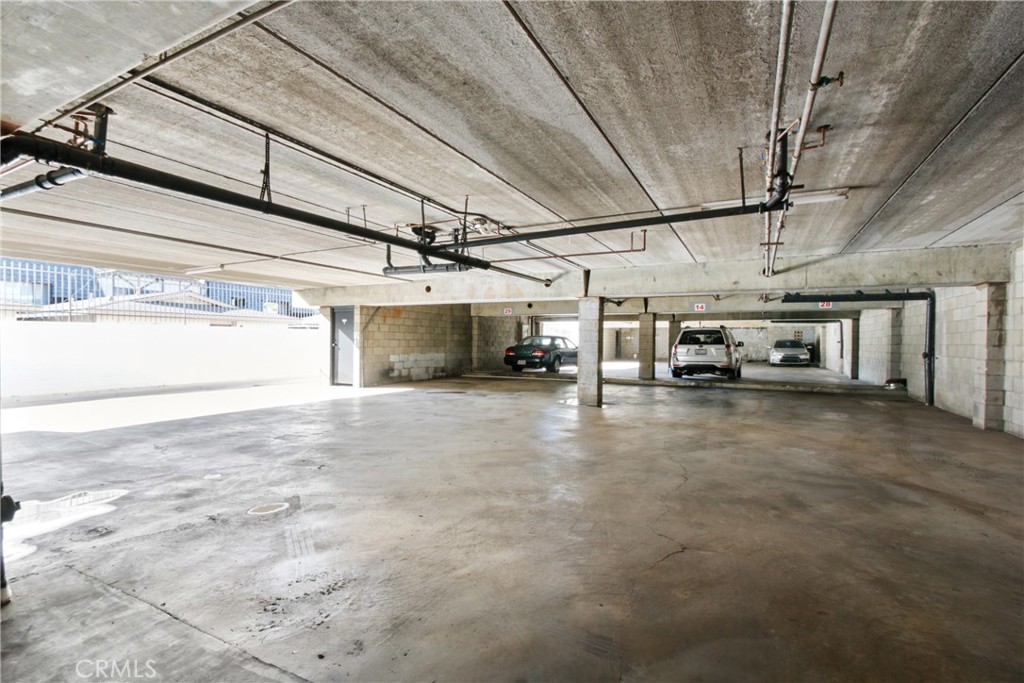 14110 Yukon Property Photo 8