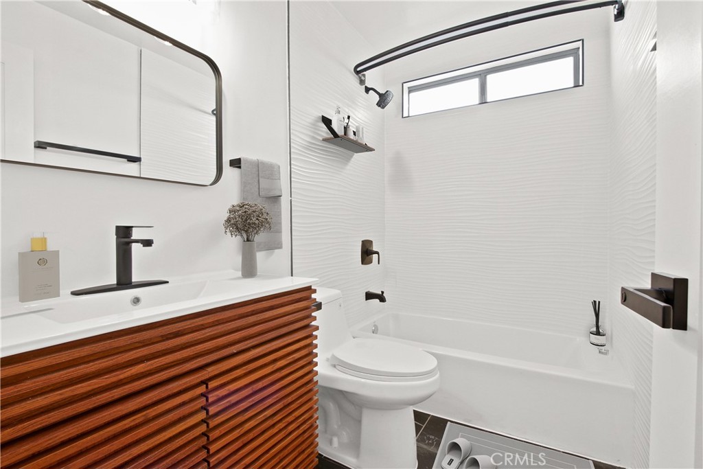 14110 Yukon Property Photo 13