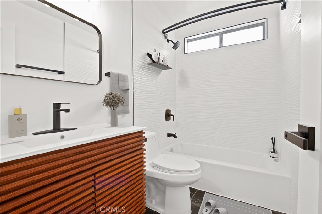 14110 Yukon Property Photo 15