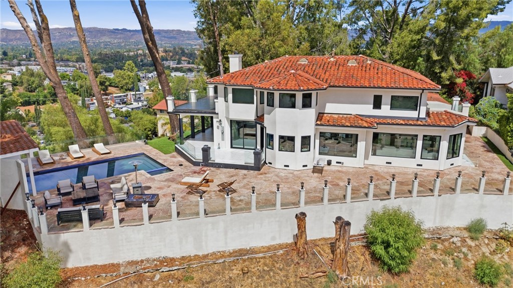 5252 Darro Road Property Photo 17