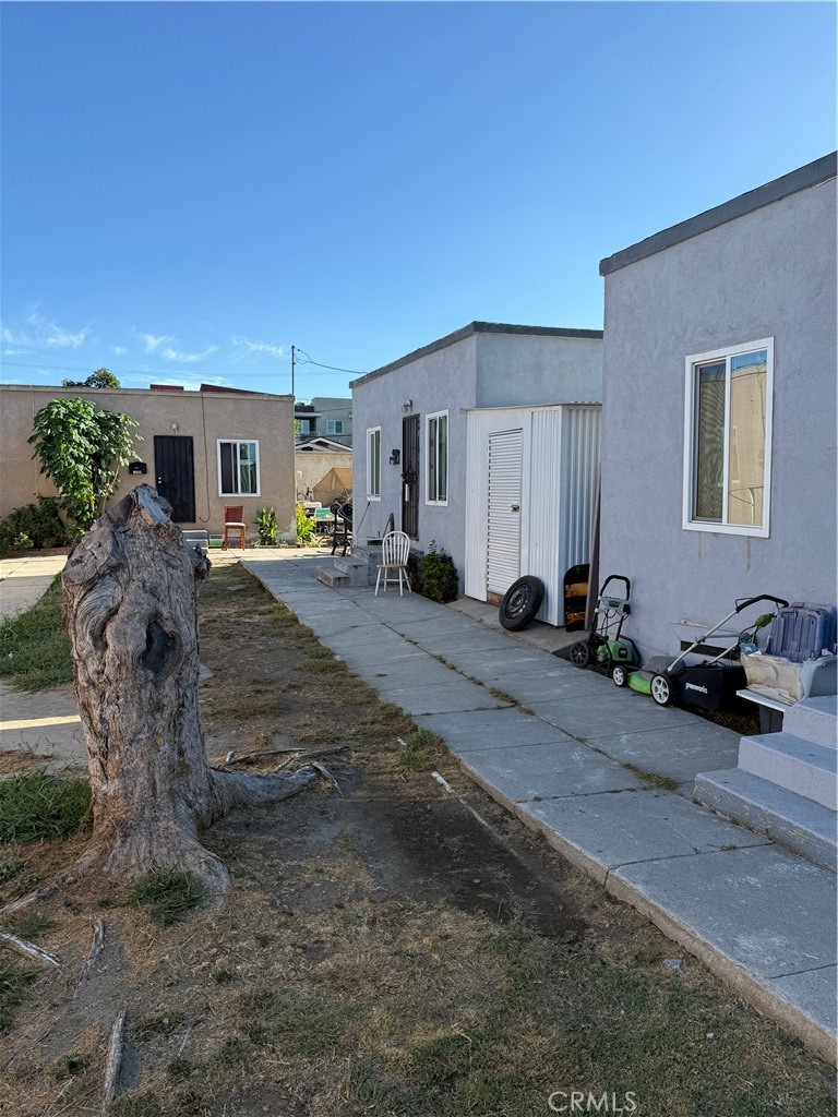 208 E Poplar Property Photo 5
