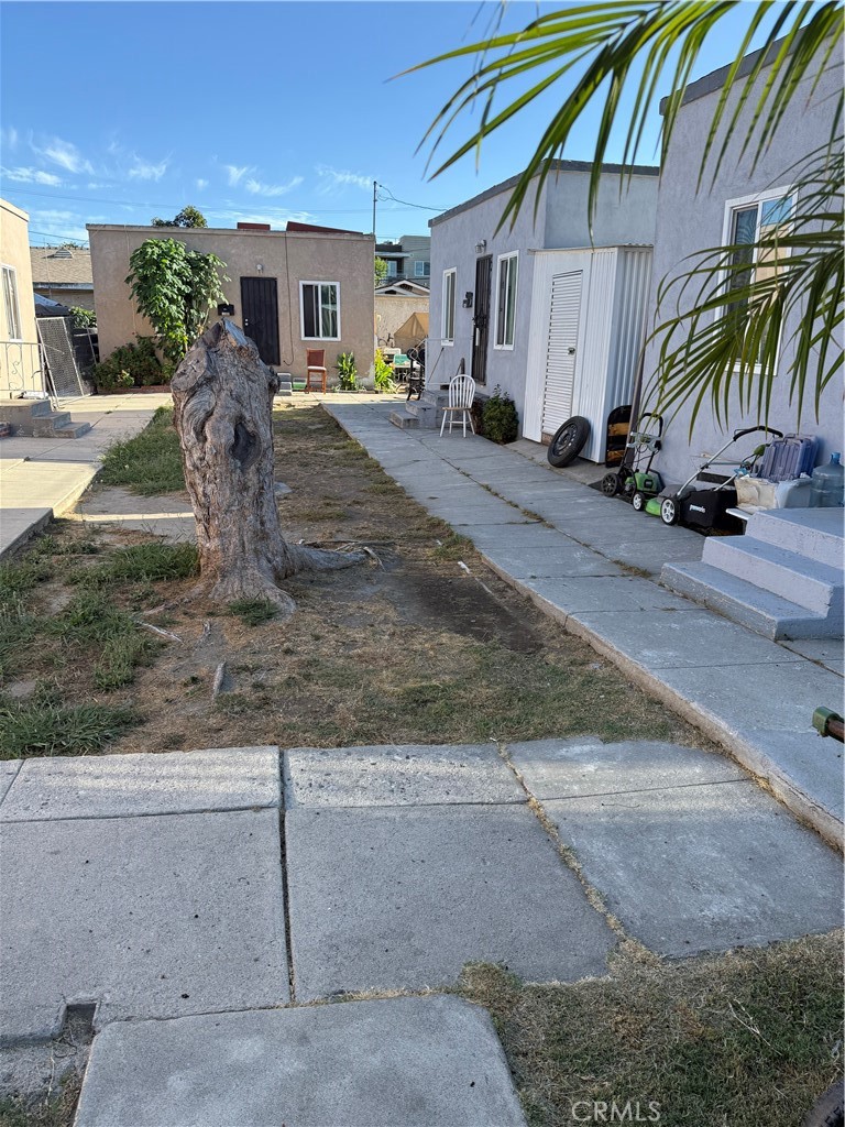 208 E Poplar Property Photo 7