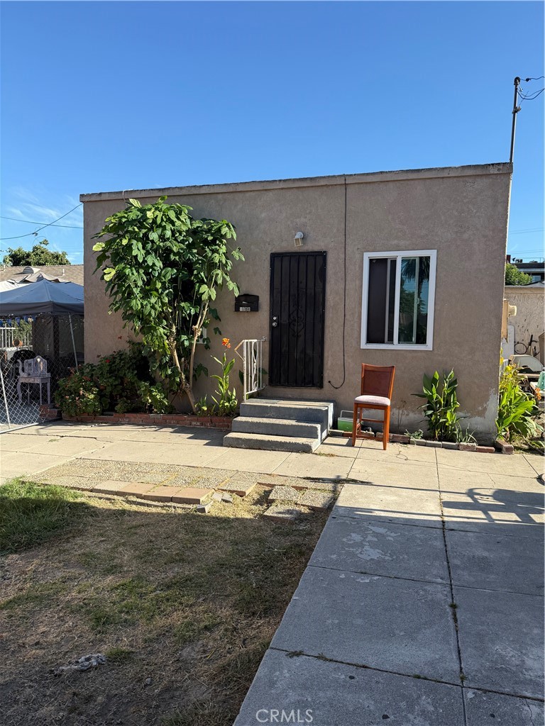 208 E Poplar Property Photo 11