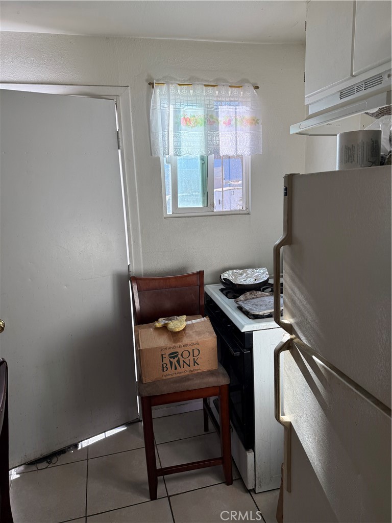 208 E Poplar Property Photo 23