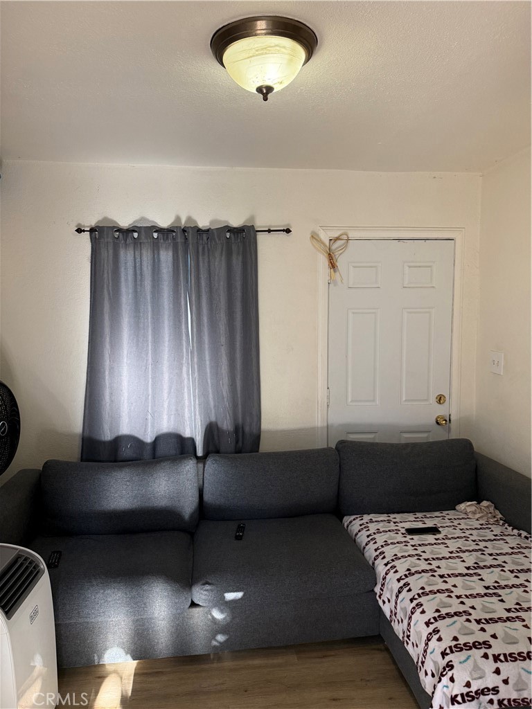 208 E Poplar Property Photo 33