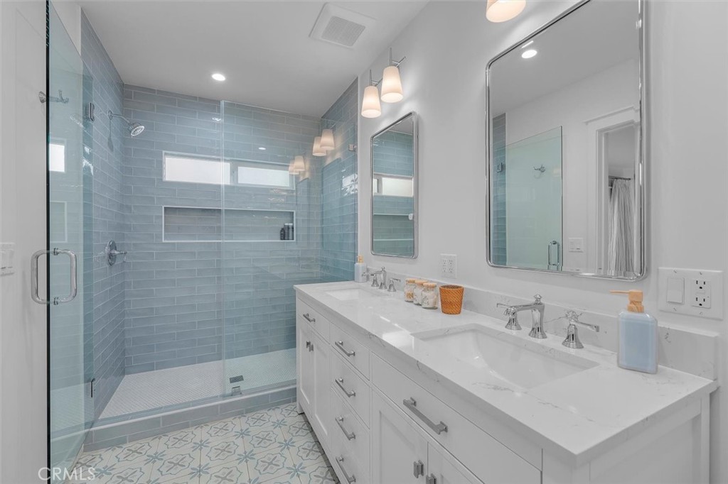 209 15th Street Property Photo 22