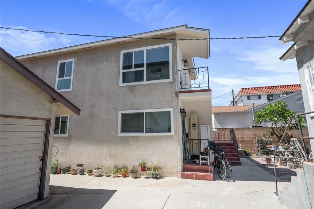 1267 W 7th Property Photo 1