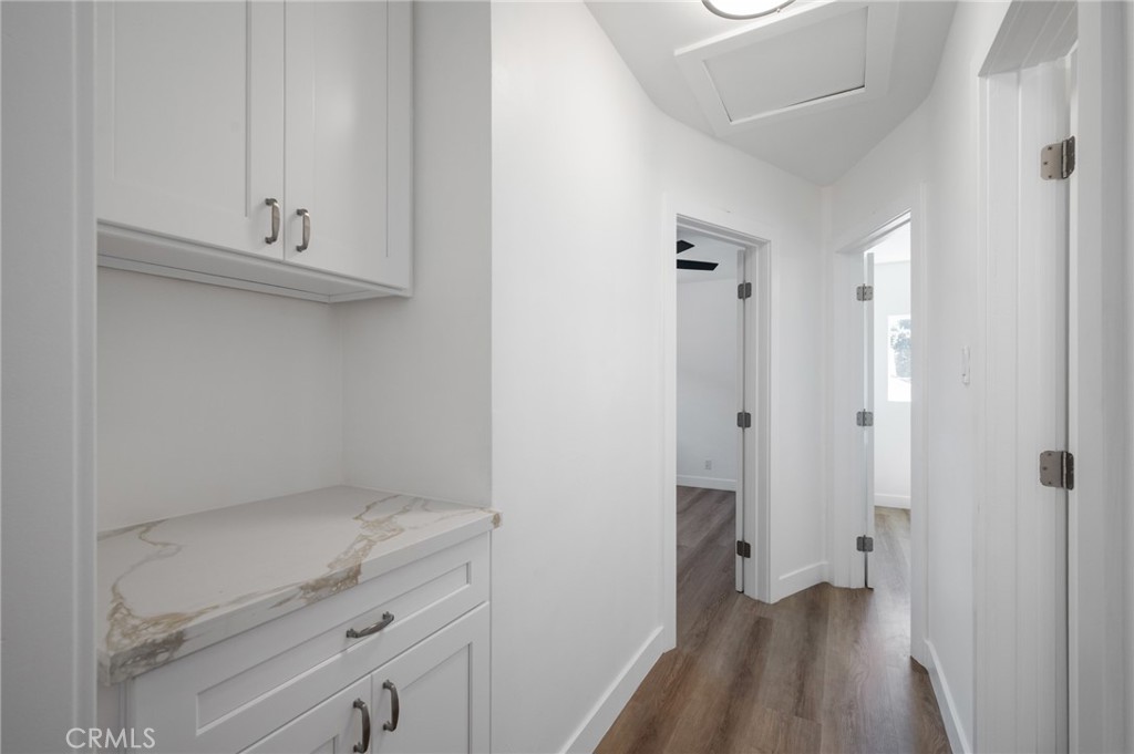 1267 W 7th Property Photo 8