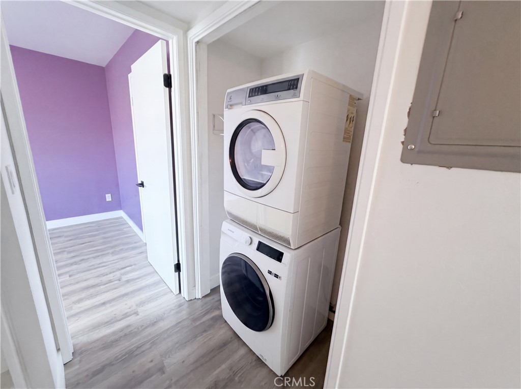 7300 Corbin Ave Unit M Property Photo 10
