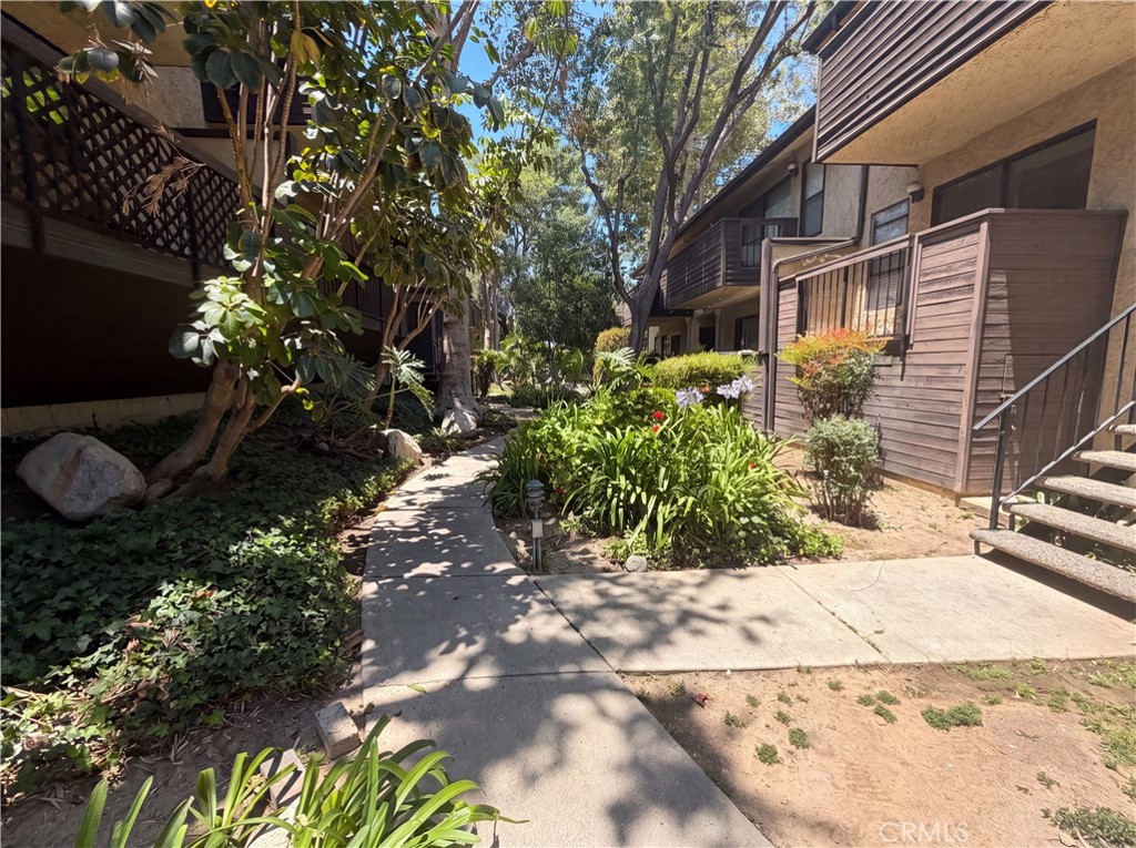 7300 Corbin Ave Unit M Property Photo 11