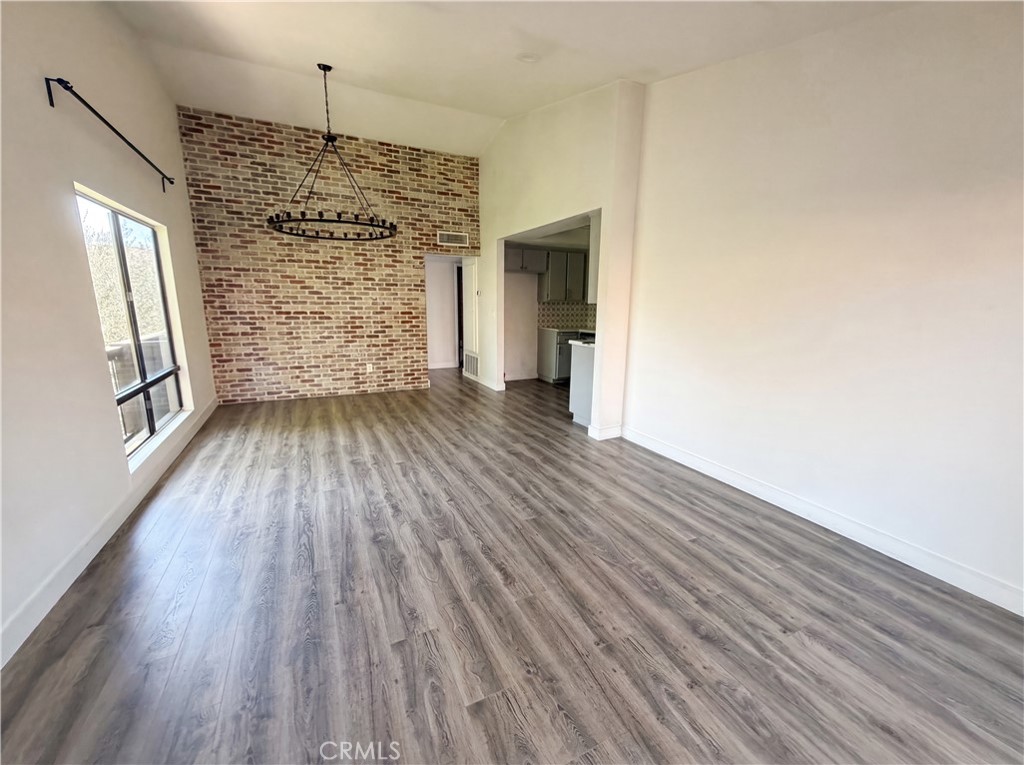 7300 Corbin Ave Unit M Property Photo 13