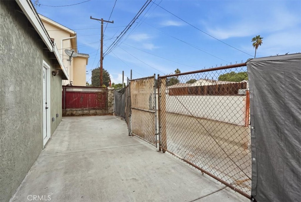 2470 Webster Property Photo 27