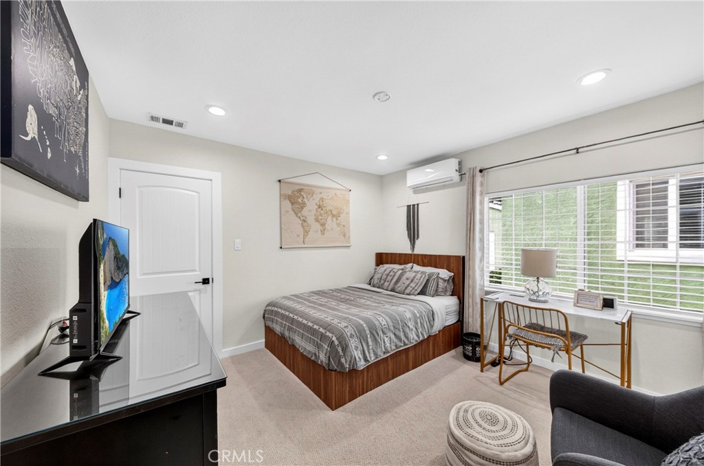 1220 Maple Property Photo 32
